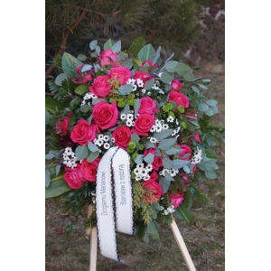 Wieniec pogrzebowy z róż. Kwiaciarnia w Starachowicach