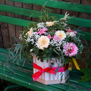 Flower Box z naturalnych, żywych kwiatów
